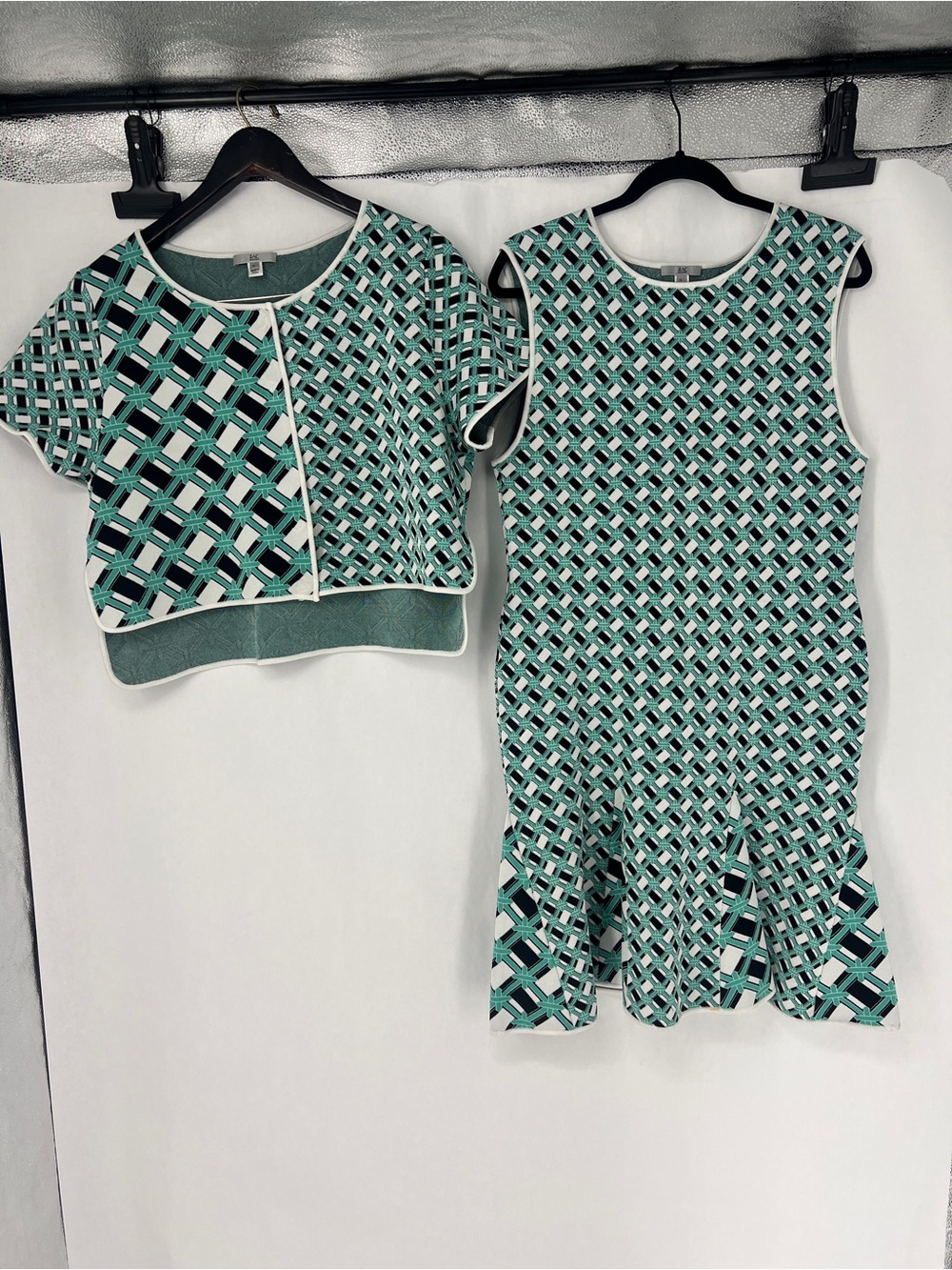 ZAC Zac Posen Black, White & Teal Geometric Knit Set